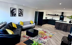 New 2 Bed Apartment In Royston High St